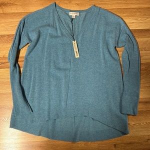 White + Warren v neck sweater